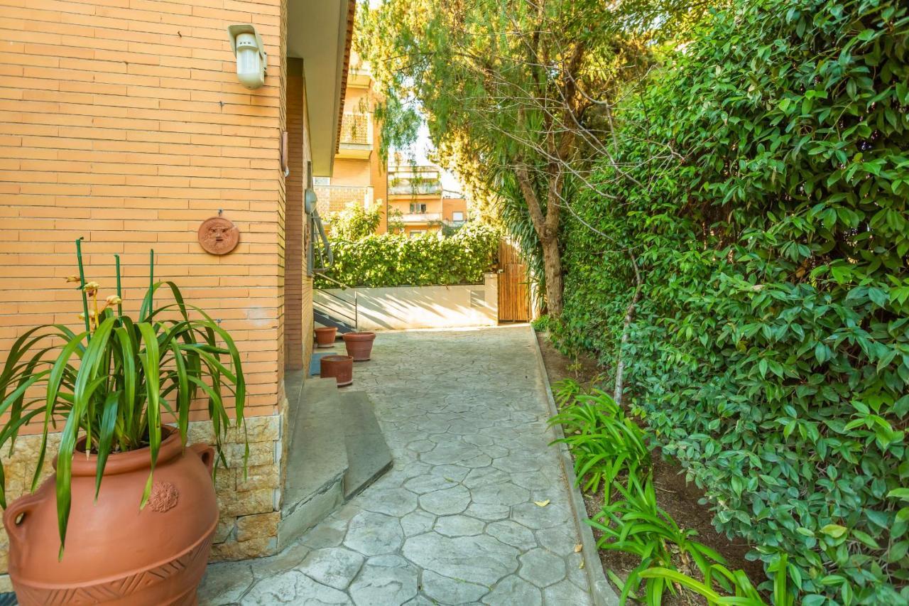 Lägenhet St Peter's Spacious 4 Bdr With Private Parking Rom