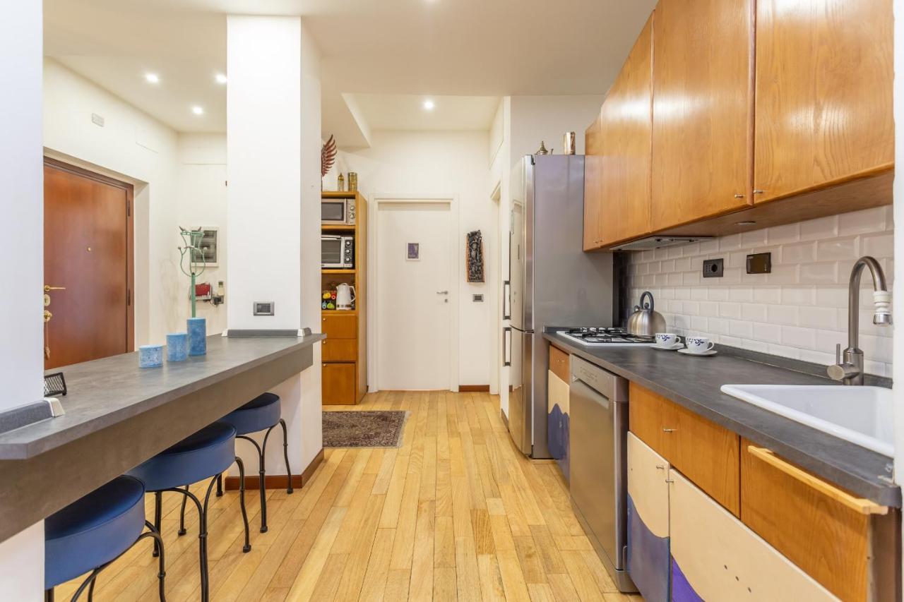 St Peter's Spacious 4 Bdr With Private Parking Lägenhet Rom